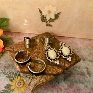 Bundle of Vintage Stylish Earrings in Gold and Silver